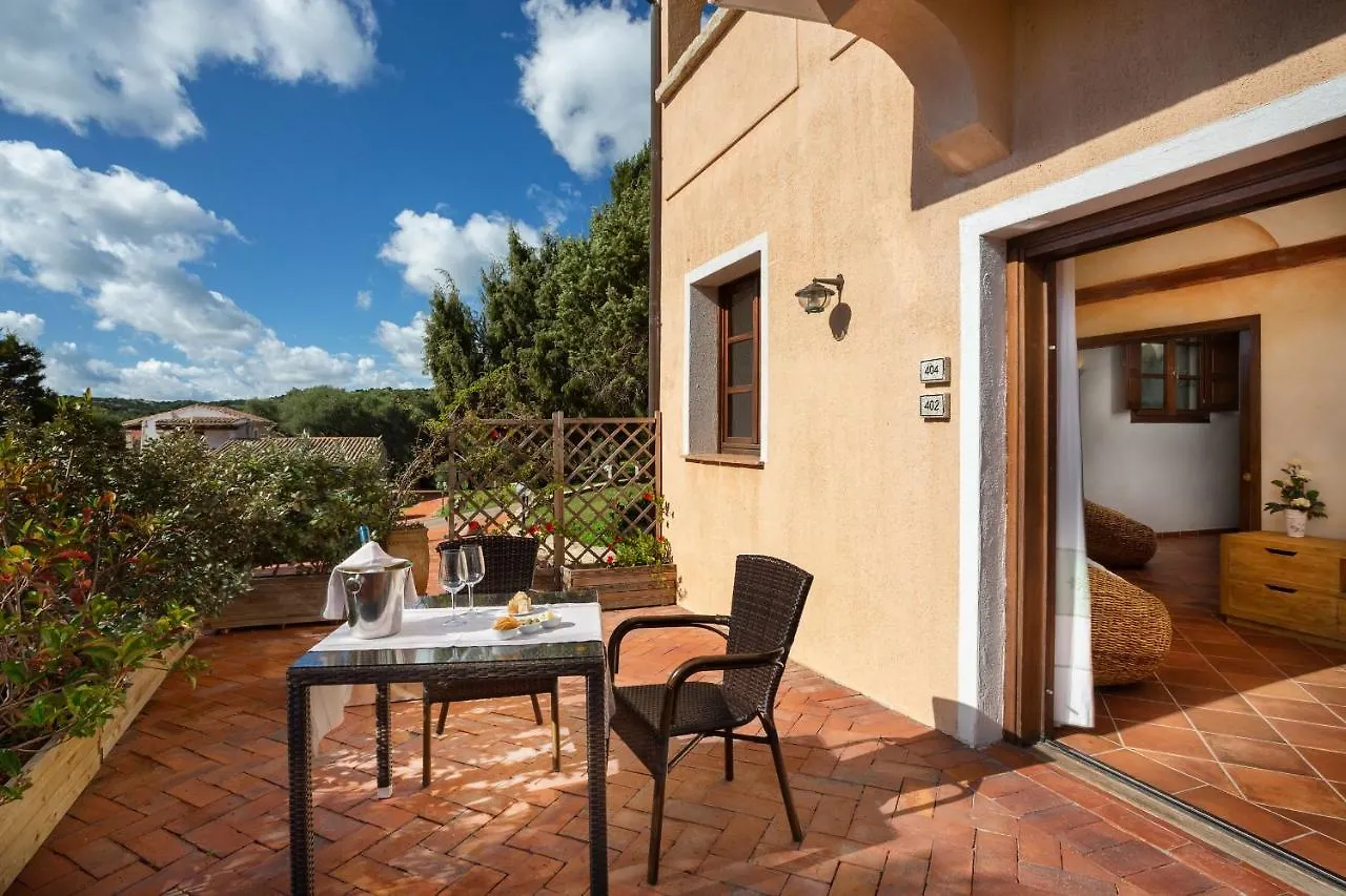 Felix Hotels - Country Resort Parco Degli Ulivi أرتْساكينا