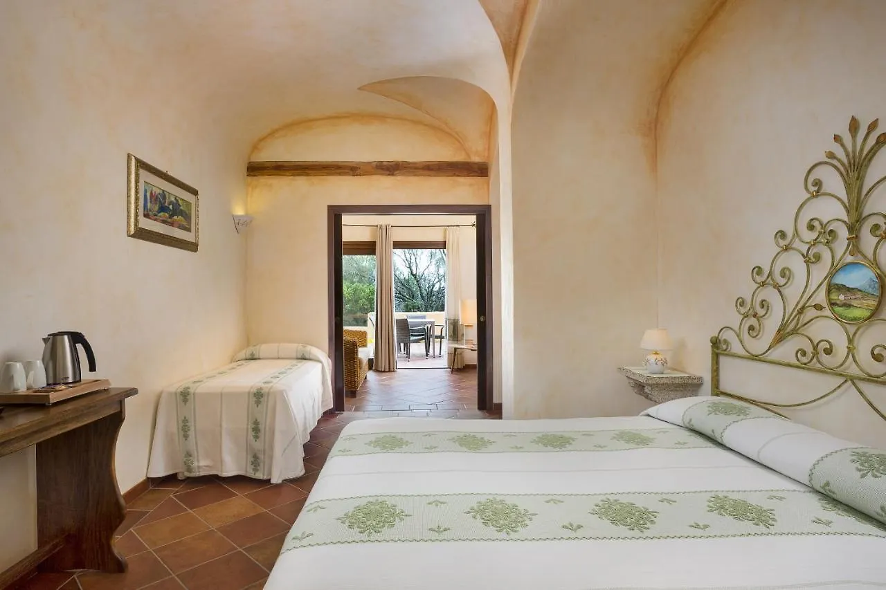 Felix Hotels - Country Resort Parco Degli Ulivi أرتْساكينا