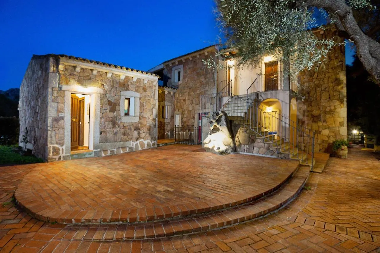 Felix Hotels - Country Resort Parco Degli Ulivi أرتْساكينا