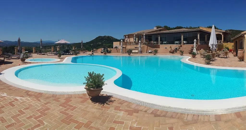 Felix Hotels - Country Resort Parco Degli Ulivi أرتْساكينا