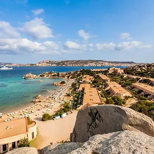 4* Resort &